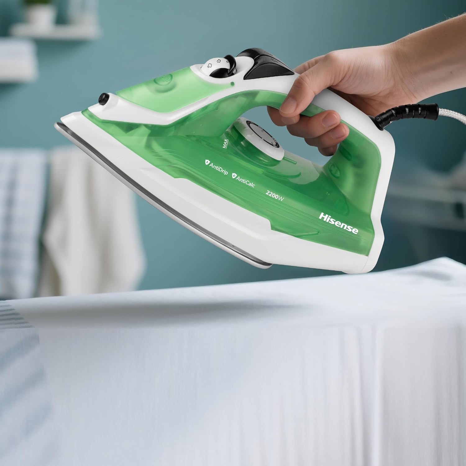 Hisense 1800W Steam Iron - Image 4